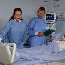 Ordinace: Marika na dně u Snítila a s jeho ženou - 3