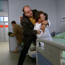 Ordinace: Vilíka napadl šílený pacient - 4