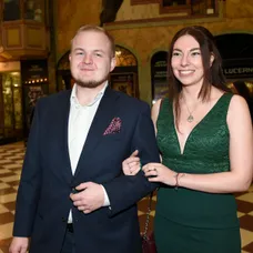 Artur Štaidl s neznámou kráskou