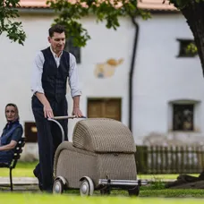 David Švehlík v roli novopečeného otce.