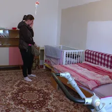 Výměna manželek: Kočičí výkaly a totální špína! - 13