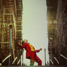 Joaquin Phoenix na plakátu k filmu Joker
