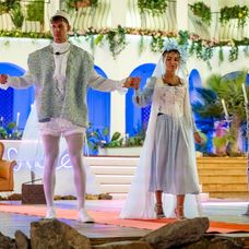 Love Island - Tadeáš a Laura na pohádkové party