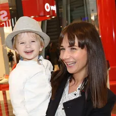 Sandra Nováková se synem Mikulášem a partnerem Vojtěchem Moravcem - 2