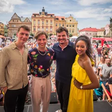 Vojtěch Vodochodský, Milan Peroutka, Roman Staša a Rebecca Diatilová  na Dni s Novou v Chrudimi