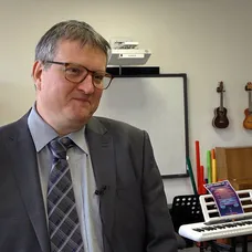 Tomáš Jeřábek jako Karel z Jedné rodiny