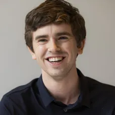 Freddie Highmore z filmu Karlík a továrna na čokoládu - 18