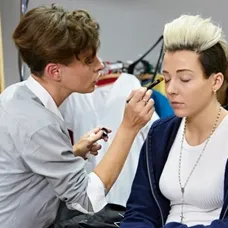Tvoje tvář: Anna Slováčková jako kontroverzní Miley Cyrus - 2