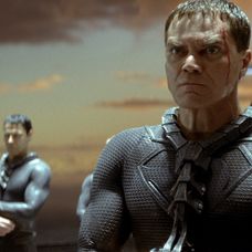 DRSNÁ DIETA! Co během natáčení musel jíst Muž z oceli Henry Cavill? - 13