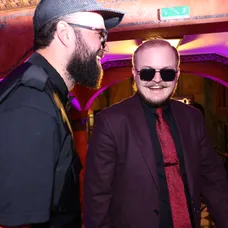 Artur Štaidl na premiéře série Iveta
