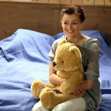 Herečka Ivana Jirešová - barmanka Lucie Hrušková