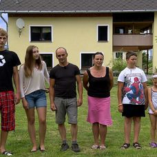 Výměna manželek - Šok z nepořádku a přeplácaného bytu - 4