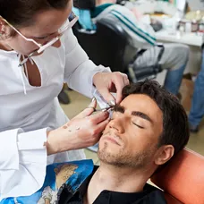 Tvoje tvář má známý hlas: Milan Peroutka jako Enrique Iglesias - 2