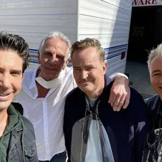 David Schwimmer, Matthew Perry a Matt LeBlanc, 8. 6. 2021