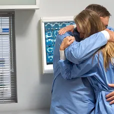 Ordinace: Rytíř se hroutí v Alenině náručí - 4