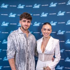 Lu a Petra z Love Islandu na premiéře Ivety