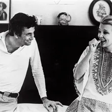 Peter Falk a Gena Rowlandsová ve filmu Žena pod vlivem, 1974