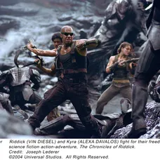 Riddick: Kronika temna - 23