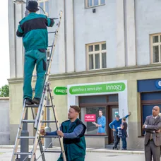 Pokladník a Koníček v Ulici