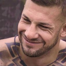 Love Island - Sandro