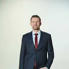 O 10 let mladší -Katarína a Jak - proměna - 3