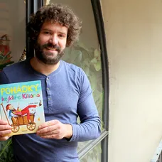 Seriál Ulice: Lukáš Jůza se svou knížkou Pohádky kejklíře Kiliána