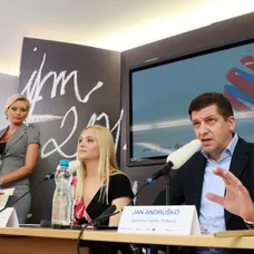 Tisková konference k podzimnímu programového schématu skupiny Nova - 5