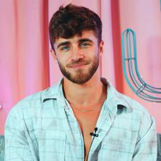 Love Island - Lu