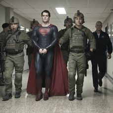 DRSNÁ DIETA! Co během natáčení musel jíst Muž z oceli Henry Cavill? - 11
