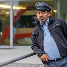 Silvestrovské Televizní noviny - Pochůzkář Godla