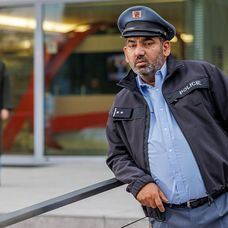Silvestrovské Televizní noviny - Pochůzkář Godla