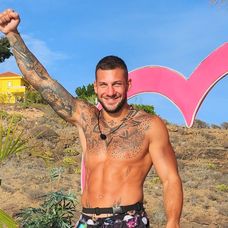 Love Island - Sandro