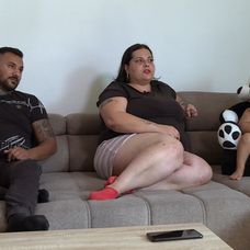 V Neratovicích žije druhá rodina v bytě 3+kk. Maminka Zuzana (36) je na mateřské dovolené a tatínek Láďa (30) pracuje jako kurýr.