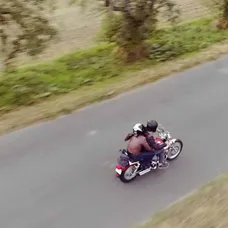 Ordinace: Běla s Lenkou na motorce! - 5