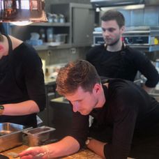 MasterChef: Oliver Pape v Entrée - 6