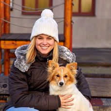 Ulice: Patricie Solaříková se svým pejskem Jackie