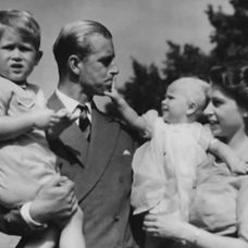 Životní příběh manželství královny Alžběty a prince Charlese