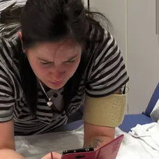 Malé lásky - Renata Bušová do porodnice přichází s porodní dulou - 7
