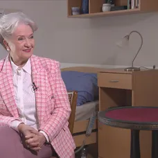 Carmen Mayerová se na place potkává s rodinou: Tam jsou to jen kolegové, říká