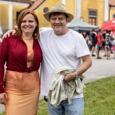 Petr Čtvrtníček a Kvízová dáma na Dni s Novou v Chlumu u Třeboně