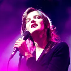 Jana Kirschner - 2