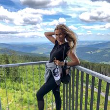 Simone Hrašková (2)