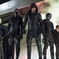 Arrow V. - 6. díl - Tak to začíná