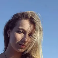 Adriana Bessogonov - 4