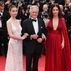 Carys Zeta Douglas, Michael Douglas a Catherine Zeta-Jones 1
