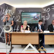 Tisková konference k podzimnímu programového schématu skupiny Nova - 7