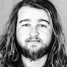 Jake Harper - Angus T. Jones 2017 - 10