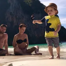 Sandra Nováková se synem Mikulášem a partnerem Vojtěchem Moravcem - 5