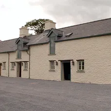 llwynywermod