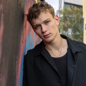 Tomas Sean Pšenička